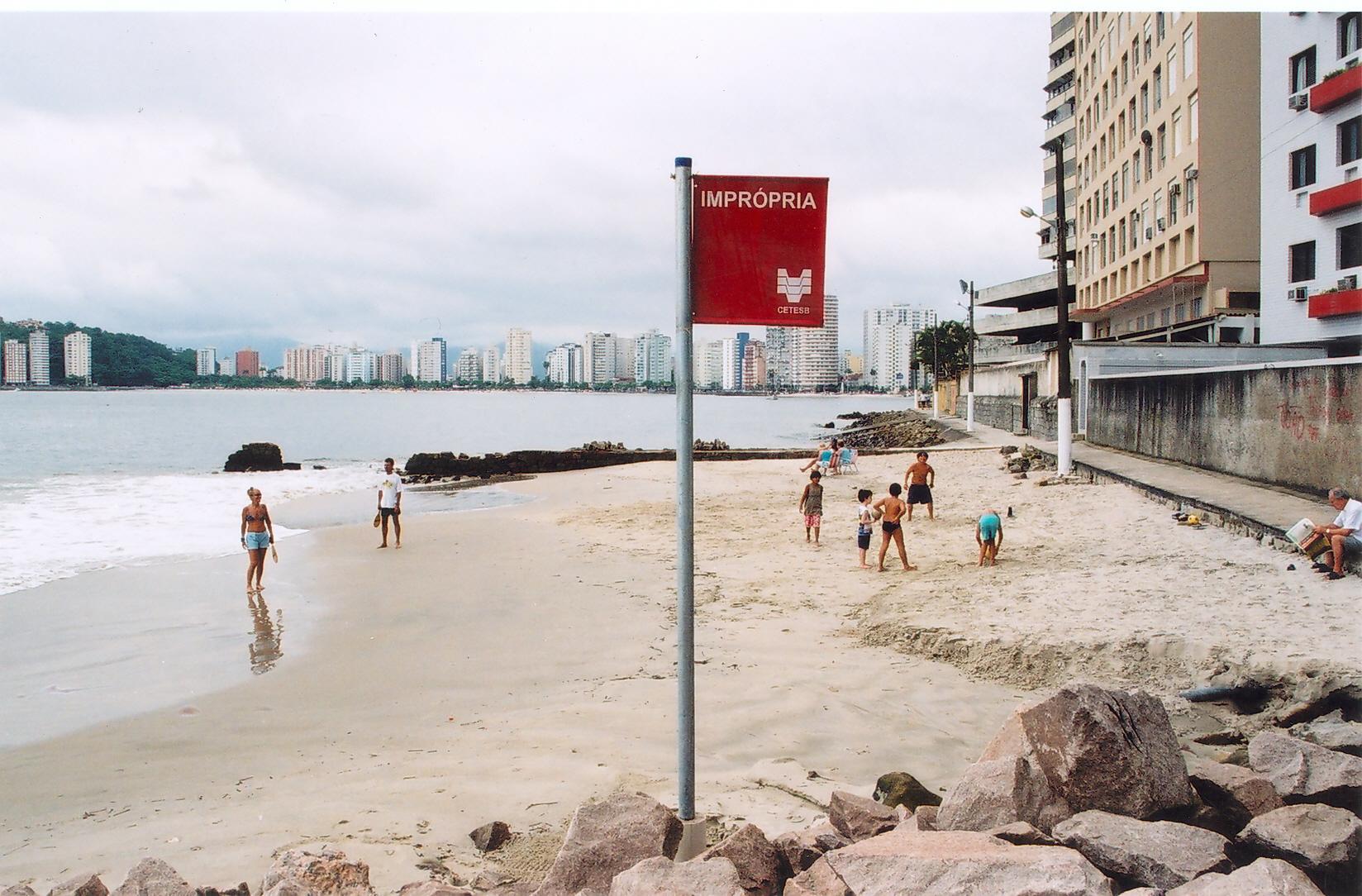 Você está visualizando atualmente Chuvas prejudicam as condições de balneabilidade das praias paulistas