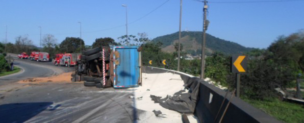 Você está visualizando atualmente Agências Ambientais na Baixada Santista atendem emergências no final de semana