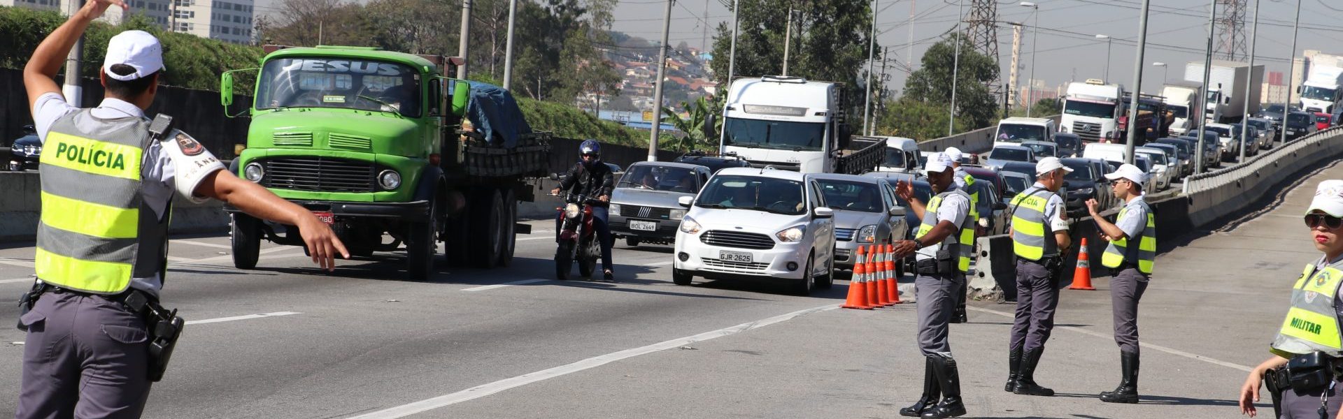 Leia mais sobre o artigo 2º Megacomando de fumaça preta fiscaliza 42 mil veículos a diesel e multa 687